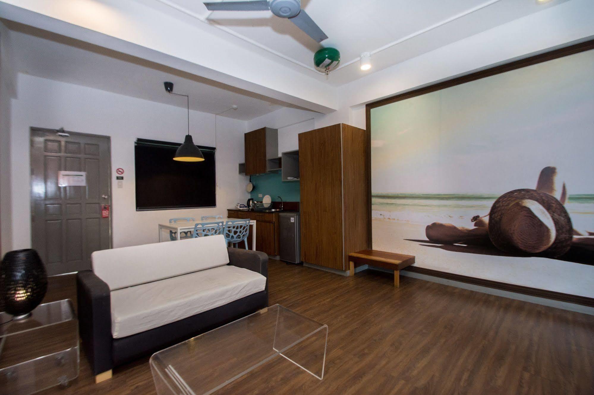Luxeview Hotel Balabag Kültér fotó